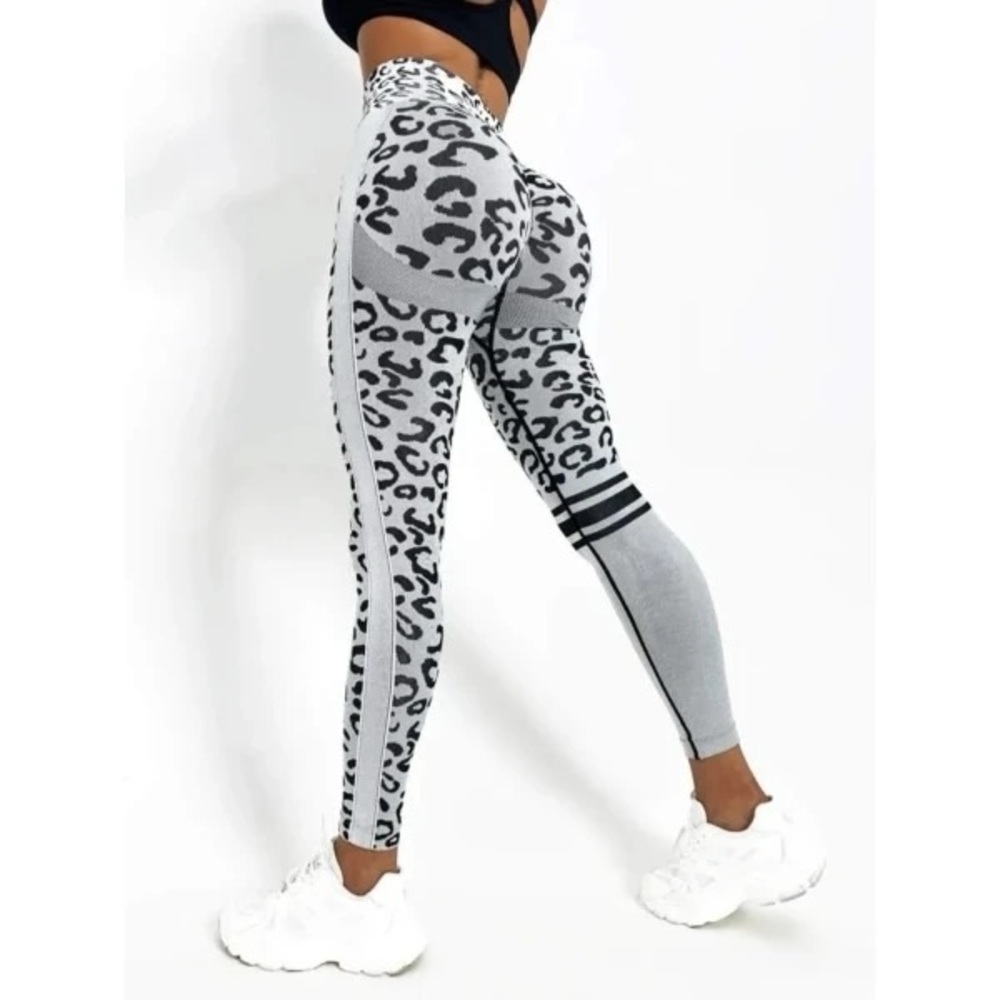 Stylish Leopard Print Leggings